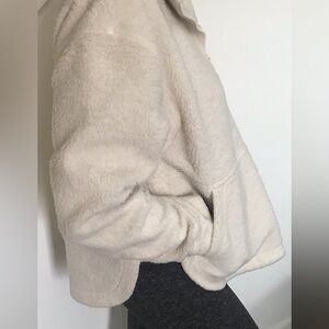 Cozy Cream cropped pullover
